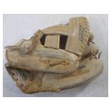 (CS) 3 Baseball Gloves - Wilson A21...