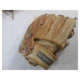 (CS) 3 Baseball Gloves - Wilson A21...