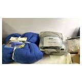 Blue Tufted Quilt Twin/Full and Queen Polar Fleece Fitted Sheet Set