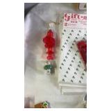 Vintage Holiday and Christmas Decor