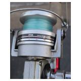 Large Heavy Duty SPORTFISHER Ocean Side Model 8008 Silver Series Fishing Rod w/Ryobi SX-4 Reel