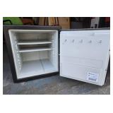 Working Heavy Duty SENTRY SAFE w/Combo