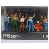 LARGE Lot of Brand New On30 Scale Railroad Layout Accessories People Buildings etc