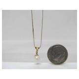 14K Solid Gold Necklace w/Pearl & Small Diamond