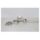 18K White Gold Heart Pendant Necklace w/Pearl