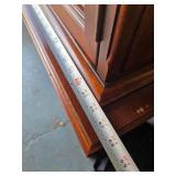 Excellent Quality and Condition LEXINGTON 2-Piece Hutch / China Cabinet