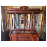 Excellent Quality and Condition LEXINGTON 2-Piece Hutch / China Cabinet