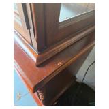 Excellent Quality and Condition LEXINGTON 2-Piece Hutch / China Cabinet