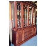 Excellent Quality and Condition LEXINGTON 2-Piece Hutch / China Cabinet