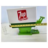 Very Cool Vintage 7UP Soda Dispenser w/Original Cups