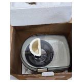 2 New in Box Kitchen Appliances - Vitamin Bar 2 Deluxe Juicer & Salton Popcorn Popper