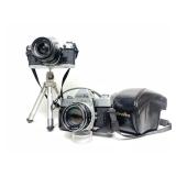 Estate Lot of 2 Nice Vintage Film Cameras - Minolta & Canon w/Tripod