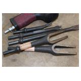 Craftsman Air Hammer with Bits