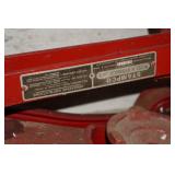 Stampco Marquette Model K Hydraulic Jack