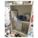 Collection of Kitchen related decor...