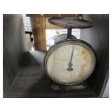 Vintage metal cooking scale...