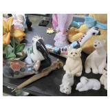 Wide variety of vintage collectible...