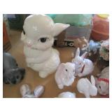 Lot of assorted rabbit figurines an...