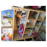 Tons of misc pet supplies and acces...