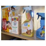 Tons of misc pet supplies and acces...