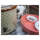Larger Roaster, standard crock pot,...