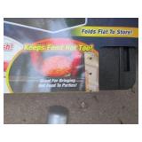 (2) portable lightweight collapsibl...