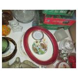 Large lot of vintage home decor, pu...