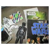 Fun lot of assorted Star Wars colle...