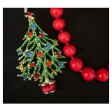 K- Variety of Lovely Christmas Themed Vintage Jewelry Items