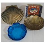 Vintage Ashtrays & Moe