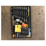 GEARWRENCH SAE/MM 90-Tooth Pro Combination Ratcheting Wrench Tool Set with Tray (18-Piece) Customer Returns See Pictures