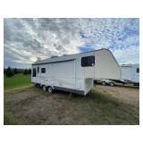 2004 Terry Deer Shack 5th wheel