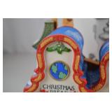 Dept 56 Heritage Village North Pole Series Christmas Bread Bakers 1996