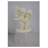 Snowbabies Friends Light the Way Figurine with Box and COA
