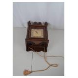 NuTone Lexington Model CH-4600 Electric Mantel Clock