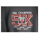 Logo 7 Chicago Bulls 5X NBA Champions Sweatshirt X-Large