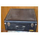 Ludwig Drum Co. Vintage Drum Case with Drum Music & Stand Hardware
