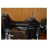 Vintage Singer Sewing Machine with Accessories and Case