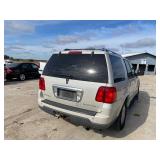 2004 Lincoln Navigator