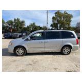 2012 Chrysler Town & Country