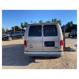2001 Ford E150 Handicap van