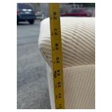 Comfy Vintage Post Modern Chaise Lounge