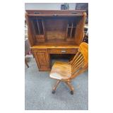 Beautiful Roll Top Desk with Drawers, Excellent Condition