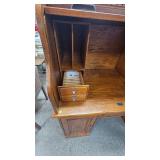 Beautiful Roll Top Desk with Drawers, Excellent Condition