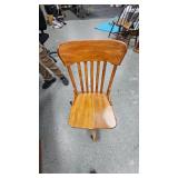 Beautiful Roll Top Desk with Drawers, Excellent Condition