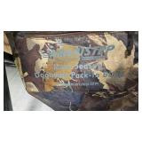 Deluxe Folding Chair w/Pouch and Multi Season Dog House Pack in Blind