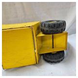 Classic Pressed Steel Tonka Stamped Scraper shows slight wear but 90% Paint Remains