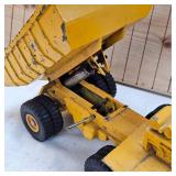 Vintage Cast Ertl Internation Harvestor Pay Hauler with Hydra Dump that works Perfect , 90% Pain