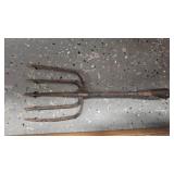 Handmade Spear w Additional Spear Head