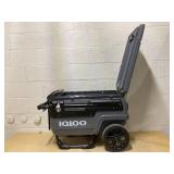 Igloo 70 Qt. Trailmate Roller Cooler